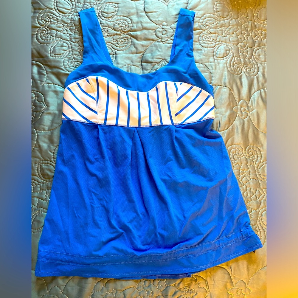 Lululemon size 6 tank top